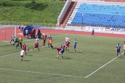 На стадионе «Спартак» стартовали зональные соревнования «Кожаный мяч»